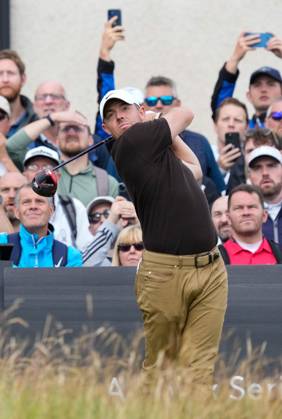 Mandatory Credit: Photo by Stuart Wallace Shutterstock (14003897q) Rory McIlroy (NIR) plays his tee shot at the 3rd hole during the 3rd round. Genesis Scottish Open, Day Three, Golf, The Renaissance Club, North Berwick, UK - 15 Jul 2023 Genesis Scottish Open, Day Three, Golf, The Renaissance Club, North Berwick, UK - 15 Jul 2023 Copyright: xStuartxWallace Shutterstockx 14003897q