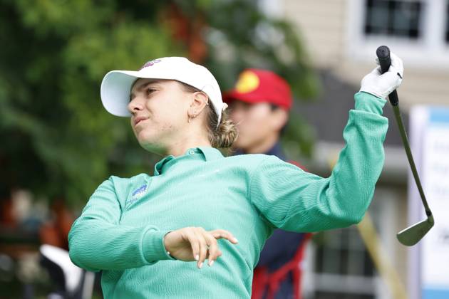 SYLVANIA, OH - JULY 15: LPGA, Golf Damen golfer Stephanie Kyriacou plays her tee shot on the 14th hole during the third round of the Dana Open on July 15, 2023, at Highland Meadows Golf Club in Sylvania, Ohio. (Photo by Brian Spurlock Icon Sportswire) GOLF: JUL 15 LPGA Dana Open EDITORIAL USE ONLY Icon230715099