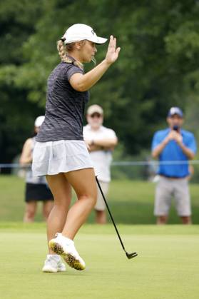 SYLVANIA, OH - JULY 15: Fifteen year old amateur golfer Mia Hammond reacts to making a birdie putt on the 13th hole during her final round of the Dana Open on July 16, 2023, at Highland Meadows Golf Club in Sylvania, Ohio. (Photo by Brian Spurlock Icon Sportswire) GOLF: JUL 15 LPGA, Golf Damen Dana Open EDITORIAL USE ONLY Icon230716049