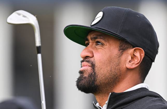 Mandatory Credit: Photo by Greig Cowie Shutterstock (14012011am) Tony Finau on the practice chipping area The British Open Championship, Practice, Golf, Royal Liverpool Golf Club, Liverpool, UK - 17 Jul 2023 The British Open Championship, Practice, Golf, Royal Liverpool Golf Club, Liverpool, UK - 17 Jul 2023 Copyright: xGreigxCowie Shutterstockx 14012011am