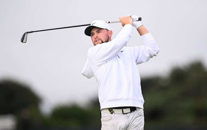 Mandatory Credit: Photo by Greig Cowie Shutterstock (14012011bc) Alan Fitzpatrick on the 2nd Tee The British Open Championship, Practice, Golf, Royal Liverpool Golf Club, Liverpool, UK - 17 Jul 2023 The British Open Championship, Practice, Golf, Royal Liverpool Golf Club, Liverpool, UK - 17 Jul 2023 Copyright: xGreigxCowie Shutterstockx 14012011bc