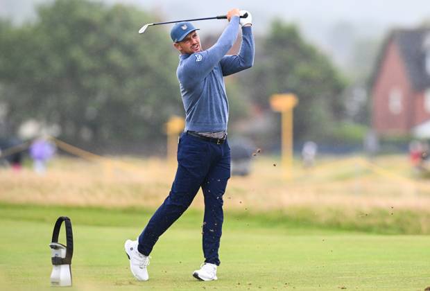Mandatory Credit: Photo by Greig Cowie Shutterstock (14012011di) Bryson DeChambeau on the 16th fairway The British Open Championship, Practice, Golf, Royal Liverpool Golf Club, Liverpool, UK - 17 Jul 2023 The British Open Championship, Practice, Golf, Royal Liverpool Golf Club, Liverpool, UK - 17 Jul 2023 Copyright: xGreigxCowie Shutterstockx 14012011di