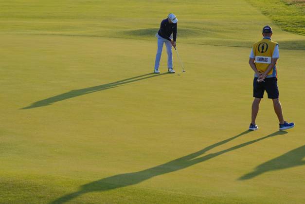 Mandatory Credit: Photo by Dave Shopland Shutterstock (14015626eu) Justin Thomas on the 18th where he scored a 9 The British Open Championship, Day One, Golf, Royal Liverpool Golf Club, Liverpool, UK - 20 Jul 2023 The British Open Championship, Day One, Golf, Royal Liverpool Golf Club, Liverpool, UK - 20 Jul 2023  Copyright: xDavexShopland Shutterstockx 14015626eu