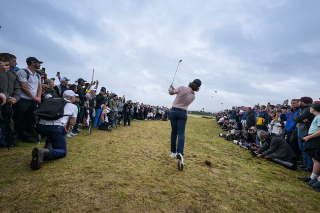Mandatory Credit: Photo by Greig Cowie Shutterstock (14015635ch) Tommy Fleetwood plays from the rough between the crowds on the 15th fairway The British Open Championship, Day Three, Golf, Royal Liverpool Golf Club, Liverpool, UK - 22 Jul 2023 The British Open Championship, Day Three, Golf, Royal Liverpool Golf Club, Liverpool, UK - 22 Jul 2023 Copyright: xGreigxCowie Shutterstockx 14015635ch