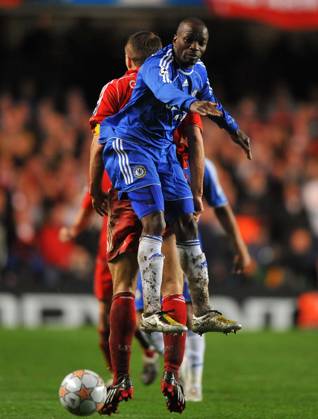 UEFA Champions League Soccer match, Semi Final, Chelsea vs Liverpool Chelsea s Claude Makelele during the UEFA Champions League Soccer match, Semi Final, Second Leg, Chelsea vs Liverpool at the Stamford Bridge in London, UK on April 30, 2008. Chelsea won 3-2. Chelsea reach his first Champions League final. Photo by Steeve McMay Cameleon ABACAPRESS.COM London - Copyright: xMcMayxSteve ABACAx 151133_52 McMayxSteve ABACAx 151133_52