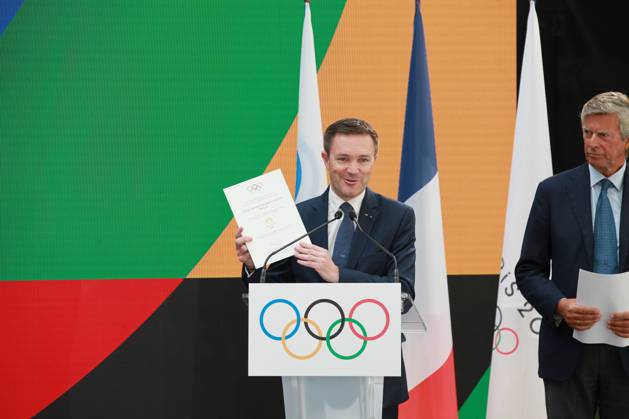 Paris 2024 Olympics, Ceremony of the official invitations