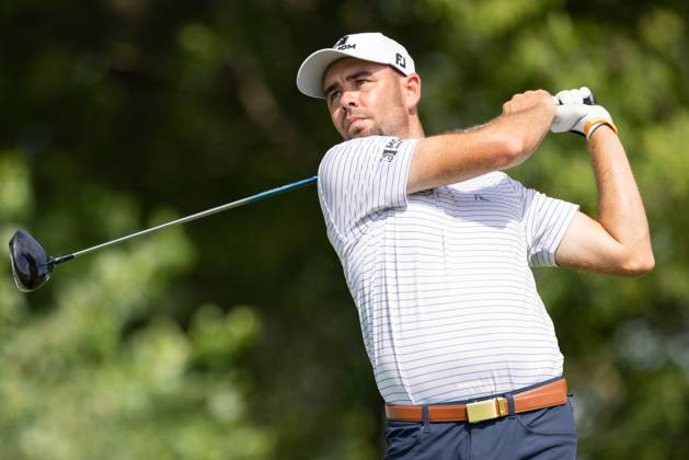 BLAINE, MN - JULY 27: Troy Merritt hits a tee shot on the eleventh hole during the first round of the 3M Open at TPC Twin Cities on July 27, 2023 in Blaine, Minnesota. (Photo by Bailey Hillesheim Icon Sportswire) GOLF: JUL 27 PGA, Golf Herren - 3M Open Round 1 EDITORIAL USE ONLY Icon2307270253