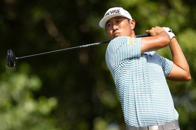 BLAINE, MN - JULY 27: James Hahn hits a tee shot on the eleventh hole during the first round of the 3M Open at TPC Twin Cities on July 27, 2023 in Blaine, Minnesota. (Photo by Bailey Hillesheim Icon Sportswire) GOLF: JUL 27 PGA, Golf Herren - 3M Open Round 1 EDITORIAL USE ONLY Icon2307270263