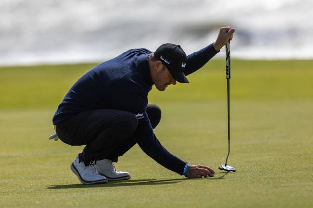 29th July 2023; Royal Porthcawl, Porthcawl, Bridgend, Wales: Senior Open Championship, Round 3; Germany& x2019;s Alex CEJKA marks his spot on the green.  ActionPlus12537124 DanxMinto