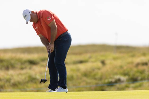 29th July 2023; Royal Porthcawl, Porthcawl, Bridgend, Wales: Senior Open Championship, Round 3; England& x2019;s Phillip ARCHER putts on the green.  ActionPlus12537140 DanxMinto
