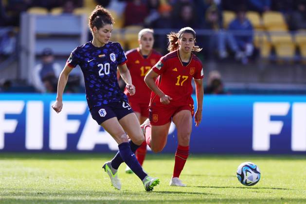 WWC23 QTR FINAL SPAIN NETHERLANDS, Dominique Janssen of the Netherlands and Victoria Pelova of the Netherlands during the FIFA Women s World Cup 2023 Quarter Final soccer match between Spain and the Netherlands in Wellington, New Zealand, Friday, August 11, 2023. ( NO ARCHIVING, EDITORIAL USE ONLY, NO USE IN BOOKS WITHOUT CONSENT WELLINGTON NEW ZEALAND  Copyright: xAARONxGILLIONSx 20230811001829670065