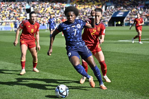 WWC23 QTR FINAL SPAIN NETHERLANDS, Lineth Beerensteyn of the Netherlands and Ona Batille of Spain during the FIFA Women s World Cup 2023 Quarter Final soccer match between Spain and the Netherlands in Wellington, New Zealand, Friday, August 11, 2023. ( NO ARCHIVING, EDITORIAL USE ONLY, NO USE IN BOOKS WITHOUT CONSENT WELLINGTON NEW ZEALAND  Copyright: xMASANORIxUDAGAWAx 20230811001829672920