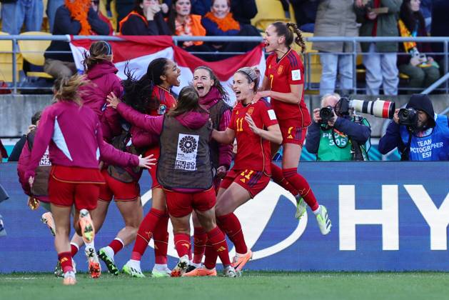 WWC23 QTR FINAL SPAIN NETHERLANDS, Salma Paralluelo of Spain celebrates after scoring a goal in extra time during the FIFA Women s World Cup 2023 Quarter Final soccer match between Spain and the Netherlands in Wellington, New Zealand, Friday, August 11, 2023. ( NO ARCHIVING, EDITORIAL USE ONLY, NO USE IN BOOKS WITHOUT CONSENT WELLINGTON NEW ZEALAND  Copyright: xAARONxGILLIONSx 20230811001829705786
