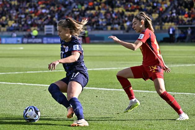 WWC23 QTR FINAL SPAIN NETHERLANDS, Victoria Pelova of the Netherlands and Olga Carmona of Spain during the FIFA Women s World Cup 2023 Quarter Final soccer match between Spain and the Netherlands in Wellington, New Zealand, Friday, August 11, 2023. ( NO ARCHIVING, EDITORIAL USE ONLY, NO USE IN BOOKS WITHOUT CONSENT WELLINGTON NEW ZEALAND  Copyright: xMASANORIxUDAGAWAx 20230811001829712488