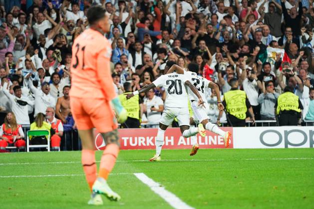Real Madrid CF v Manchester City FC - Champions League MADRID, SPAIN, MAY 9:Vinicius Jr and Rodrygo Goes celebrate the goal of Vinicius Jr during the 1st leg Champions League Semifinals match between Real Madrid CF and Manchester City FC at Estadio Santiago Bernabeu on May 9, 2023 in Madrid, Spain. Madrid Santiago Bernabeu Madrid Spain Copyright: xAlexxPerezx AP_Vinicius_Rodrygo_Goal_ Madrid_City_09May2023005