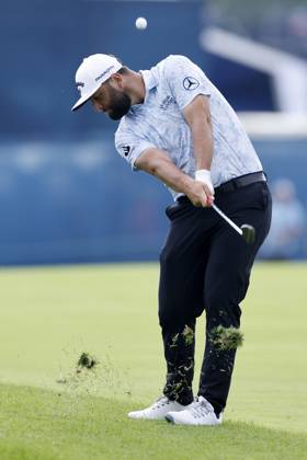 OLYMPIA FIELDS, IL - AUGUST 17: Jon Rahm of Spain hits a shot from the rough at the 11th hole during the first round of the BMW Championship at Olympia Fields Country Club on August 17, 2023 in Olympia Fields, Illinois. (Photo by Joe Robbins Icon Sportswire) GOLF: AUG 17 PGA, Golf Herren - BMW Championship EDITORIAL USE ONLY Icon5732308170521