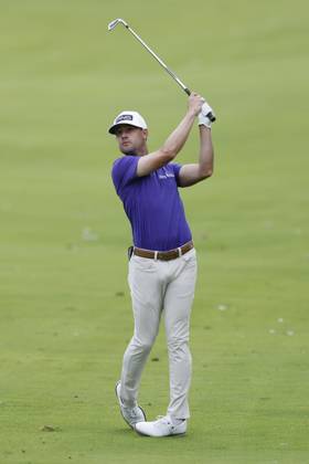 OLYMPIA FIELDS, IL - AUGUST 17: Taylor Moore of the United States hits a shot from the fairway at the 14th hole during the first round of the BMW Championship at Olympia Fields Country Club on August 17, 2023 in Olympia Fields, Illinois. (Photo by Joe Robbins Icon Sportswire) GOLF: AUG 17 PGA, Golf Herren - BMW Championship EDITORIAL USE ONLY Icon5732308170551
