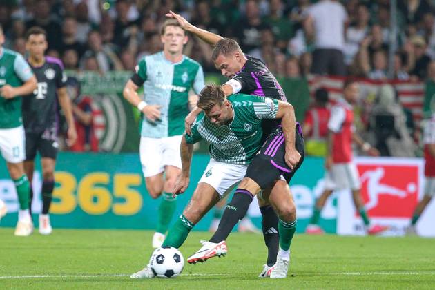 f l Niclas Füllkrug SV Werder Bremen, 11 and Joshua Kimmich FC Bayern Munich, 6 in duel, duel, dynamics, action, game scene, THE DFL DIRECTIVES PROHIBIT ANY USE OF PHOTOGRAPHS AS IMAGE SEQUENCES AND OR VIDEOA HNUAL PHOTOSTRACKS DFL REGULATES PROHIBIT ANY USE OF PHOTOGRAPHS AS IMAGE SEQUENCES AND OR QUASI VIDEO , 18 08 2023, Bremen Germany , Football, Bundesliga, SV Werder Bremen FC Bayern Munich xobx