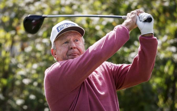 August 19, 2023, Calgary, AB, CANADA: Billy Mayfair, of the United States, hits from the second tee during round two of the PGA, Golf Herren Tour Champions Shaw Charity Classic golf event in Calgary, Alta., Saturday, Aug. 19, 2023. Billy Mayfair - ZUMAc35_ 20230819_zaf_c35_003 Copyright: xJeffxMcintoshx