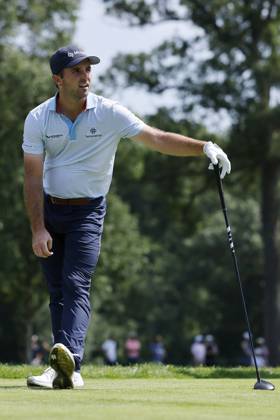 OLYMPIA FIELDS, IL - AUGUST 20: Denny McCarthy of the United States reacts after his drive at the 7th hole during the final round of the BMW Championship at Olympia Fields Country Club on August 18, 2023 in Olympia Fields, Illinois. (Photo by Joe Robbins Icon Sportswire) GOLF: AUG 20 PGA, Golf Herren - BMW Championship EDITORIAL USE ONLY Icon5732308200534