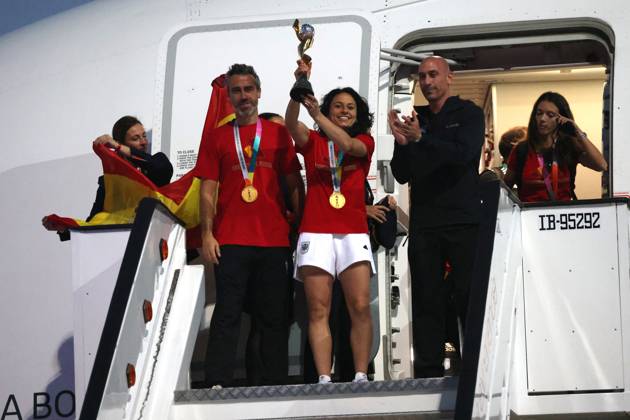 FIFA Womens World Cup 2023, World Champion Spain, Arrival in Madrid