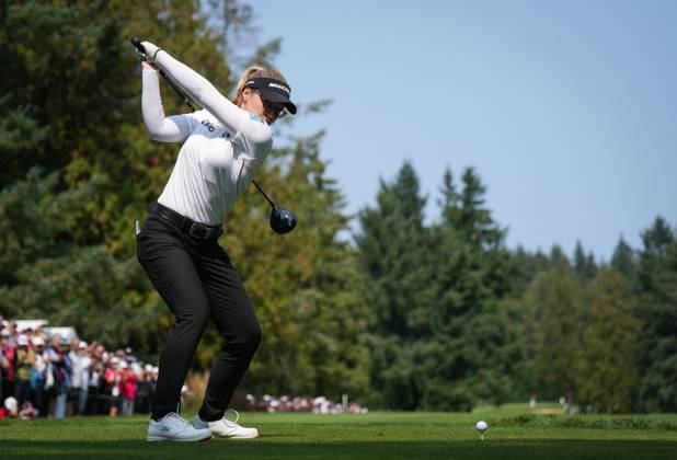 August 24, 2023, VANCOUVER, BC, CANADA: Brooke Henderson, of Canada, hits her tee shot on the first hole during the first round at the LPGA, Golf Damen CPKC Canadian Women s Open golf tournament, in Vancouver, on Thursday, August 24, 2023. Canada News - August 24, 2023 - ZUMAc35_ 20230824_zaf_c35_042 Copyright: xDarrylxDyckx