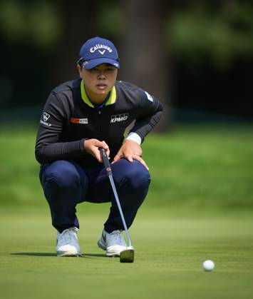 August 24, 2023, VANCOUVER, BC, CANADA: Yuka Saso, of Japan, lines up a putt before making birdie on the seventh hole during the first round at the LPGA, Golf Damen CPKC Canadian Women s Open golf tournament, in Vancouver, on Thursday, August 24, 2023. Canada News - August 24, 2023 - ZUMAc35_ 20230824_zaf_c35_047 Copyright: xDarrylxDyckx