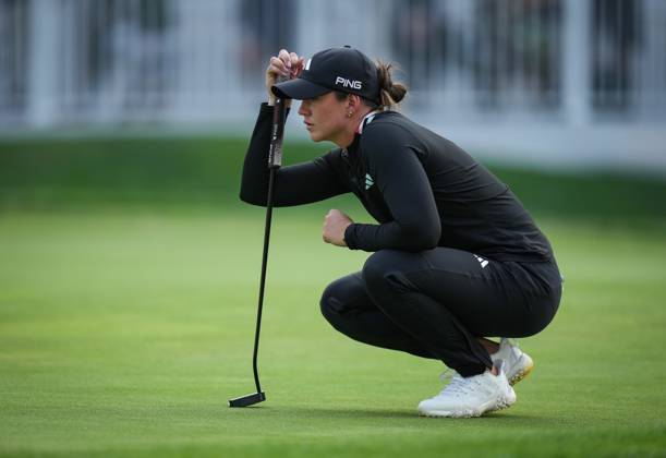 August 24, 2023, VANCOUVER, BC, CANADA: Linn Grant, of Sweden, lines up a putt on the 18th hole during the first round at the LPGA, Golf Damen CPKC Canadian Women s Open golf tournament, in Vancouver, on Thursday, August 24, 2023. Canada News - August 24, 2023 - ZUMAc35_ 20230824_zaf_c35_078 Copyright: xDarrylxDyckx