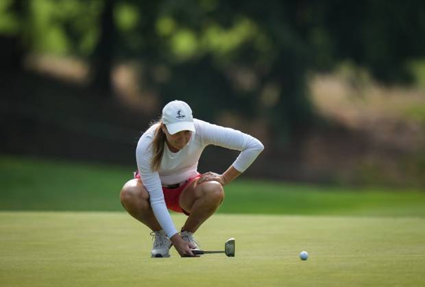 August 25, 2023, VANCOUVER, BC, CANADA: Sara-Eve Rheaume, of Canada, lines up a putt on the 11th hole during the second round at the LPGA, Golf Damen CPKC Canadian Women s Open golf tournament, in Vancouver, on Friday, August 25, 2023. Canada News - August 25, 2023 - ZUMAc35_ 20230825_zaf_c35_041 Copyright: xDarrylxDyckx