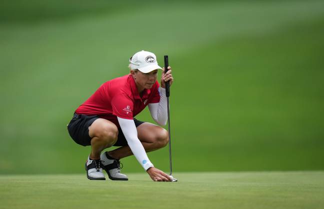August 25, 2023, VANCOUVER, BC, CANADA: Alena Sharp, of Canada, lines up a putt on the second hole during the second round at the LPGA, Golf Damen CPKC Canadian Women s Open golf tournament, in Vancouver, on Friday, August 25, 2023. Canada News - August 25, 2023 - ZUMAc35_ 20230825_zaf_c35_138 Copyright: xDarrylxDyckx