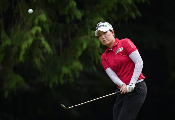 August 25, 2023, VANCOUVER, BC, CANADA: Jeongeun Lee5, of South Korea, chips onto the third green during the second round at the LPGA, Golf Damen CPKC Canadian Women s Open golf tournament, in Vancouver, on Friday, August 25, 2023. Canada News - August 25, 2023 - ZUMAc35_ 20230825_zaf_c35_184 Copyright: xDarrylxDyckx