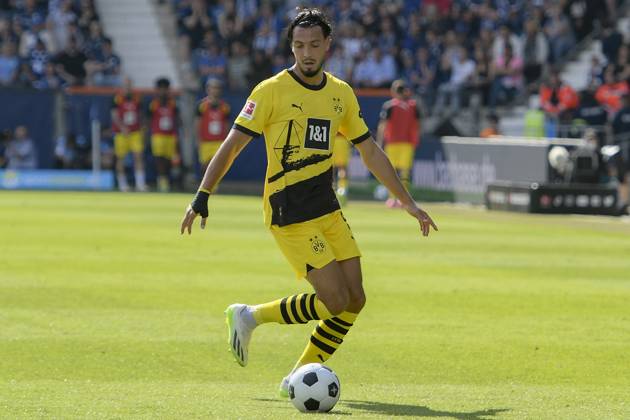 Ramy Bensebaini 5, Borussia Dortmund action single image crop 26 08 2023 Football, 1 Bundesliga, VfL Bochum vs Borussia Dortmund , Vonovia Ruhrstadion, Bochum, DFB DFL REGULATIONS PROHIBIT ANY USE OF PHOTOGRAPHS AS IMAGE SEQUENCES AND OR QUASI VIDEO NRW Germany Copyright: xpepphotox xSaschaxWeizx pep00321, pep_20230826_hm