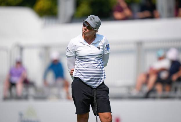 August 27, 2023, VANCOUVER, BC, CANADA: Alena Sharp, of Canada, waits to putt on the 18th hole during the final round at the LPGA, Golf Damen CPKC Canadian Women s Open golf tournament, in Vancouver, B.C., Sunday, Aug. 27, 2023. Canada News - August 27, 2023 - ZUMAc35_ 20230827_zaf_c35_043 Copyright: xDarrylxDyckx