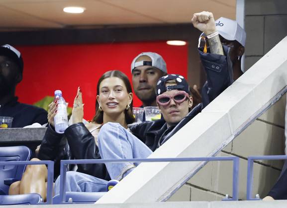 Tennis, US Open, Justin und Hailey Bieber auf der Tribüne
