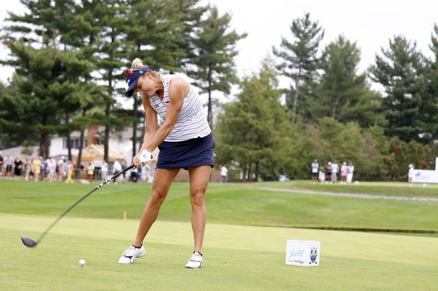 CINCINNATI, OH - SEPTEMBER 08: LPGA, Golf Damen golfer Lexi Thompson plays her tee shot on the 6th hole during the second round of the Kroger Queen City Championship at the Kenwood Country Club in Cincinnati, Ohio. (Photo by Brian Spurlock Icon Sportswire) GOLF: SEP 08 LPGA Kroger Queen City Championship EDITORIAL USE ONLY Icon230908024