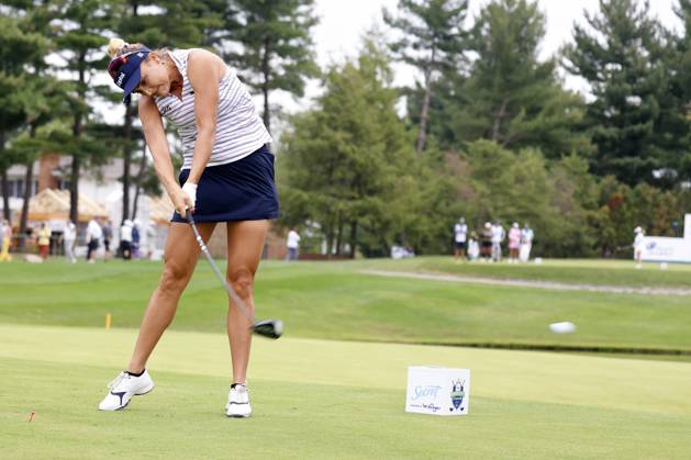 CINCINNATI, OH - SEPTEMBER 08: LPGA, Golf Damen golfer Lexi Thompson plays her tee shot on the 6th hole during the second round of the Kroger Queen City Championship at the Kenwood Country Club in Cincinnati, Ohio. (Photo by Brian Spurlock Icon Sportswire) GOLF: SEP 08 LPGA Kroger Queen City Championship EDITORIAL USE ONLY Icon230908025