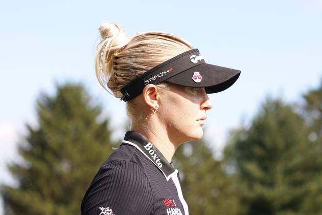 CINCINNATI, OH - SEPTEMBER 08: LPGA, Golf Damen golfer Charley Hull walks the 14th hole during the second round of the Kroger Queen City Championship at the Kenwood Country Club in Cincinnati, Ohio. (Photo by Brian Spurlock Icon Sportswire) GOLF: SEP 08 LPGA Kroger Queen City Championship EDITORIAL USE ONLY Icon230908055