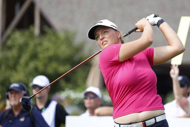 CINCINNATI, OH - SEPTEMBER 08: LPGA, Golf Damen golfer Perrine Delacour hits her tee shot on the 10th hole during the second round of the Kroger Queen City Championship at the Kenwood Country Club in Cincinnati, Ohio. (Photo by Brian Spurlock Icon Sportswire) GOLF: SEP 08 LPGA Kroger Queen City Championship EDITORIAL USE ONLY Icon230908058