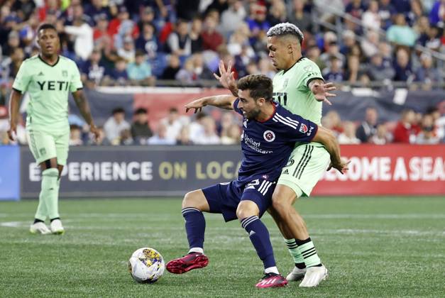 FOXBOROUGH, MA - SEPTEMBER 02: New England Revolution midfielder Nacho Gil (23) holds off Austin FC central midfielder Daniel Pereira (6) during a match between the New England Revolution and Austin FC on September 2, 2023, at Gillette Stadium in Foxborough, Massachusetts. (Photo by Fred Kfoury III Icon Sportswire) SOCCER: SEP 02 MLS, Fussball Herren, USA - New England Revolution vs Austin FC EDITORIAL USE ONLY Icon482230902063
