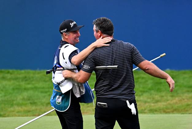 Mandatory Credit: Photo by Sandra Mailer Shutterstock (14094596w) Ryan Fox of New Zealand and caddie win the BMW PGA, Golf Herren Championship 2023 at Wentworth BMW PGA Championship, Day 4, Golf, Wentworth Club, UK - 17 Sep 2023 BMW PGA Championship, Day 4, Golf, Wentworth Club, UK - 17 Sep 2023  Copyright: xSandraxMailer Shutterstockx 14094596w