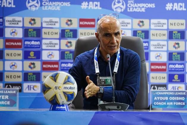 Iraq s Al-Quwa Al-Jawiya (Air Force)?? Iran s Sepahan - AFC Champions League in Erbil, Iraq - 18 Sep 2023 Jawiya s coach Ayob Odesho speaks during a press conference, PK, Pressekonferenz after the first round of the AFC Champions League group stage matches between Iraq s Al-Quwa Al-Jawiya (Air Force) and Iran s Sepahan in Franso Hariri stadium in Erbil city, the capital of Iraq s northern autonomous Kurdistan region. Final score 2-2 Erbil Iraq Copyright: xIsmaelxAdnanx xSOPAxImagesx aÌ?Â?ÂIADNAN_01228