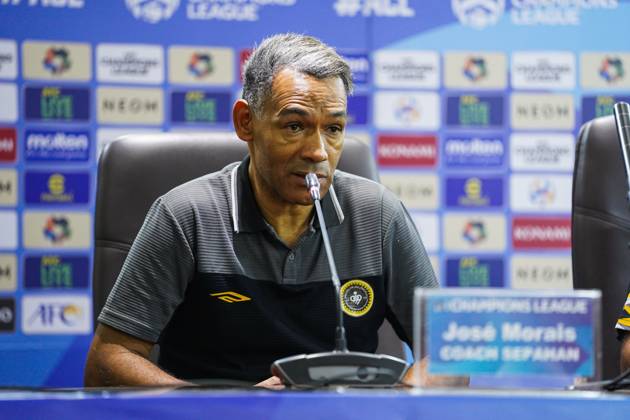 Iraq s Al-Quwa Al-Jawiya (Air Force)?? Iran s Sepahan - AFC Champions League in Erbil, Iraq - 18 Sep 2023 Sepahan Portuguese coach Jose Manuel Morais speaks during a press conference, PK, Pressekonferenz after the first round of the AFC Champions League group stage matches between Iraq s Al-Quwa Al-Jawiya (Air Force) and Iran s Sepahan in Franso Hariri stadium in Erbil city, the capital of Iraq s northern autonomous Kurdistan region. Final score 2-2 Erbil Iraq Copyright: xIsmaelxAdnanx xSOPAxImagesx aÌ?Â?ÂIADNAN_01234