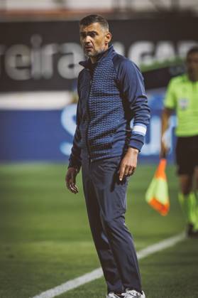 Sergio Conceicao during Liga Portugal 2023 24 game between CF Estrela Amadora and FC Porto at Estadio Jose Gomes Amadora, Lisboa, Portugal. (Maciej Rogowski) Amadora Estadio Jose Gomes Portugal Copyright: xMaciejxRogowskix estrela-porto-full-15-09-2023-111