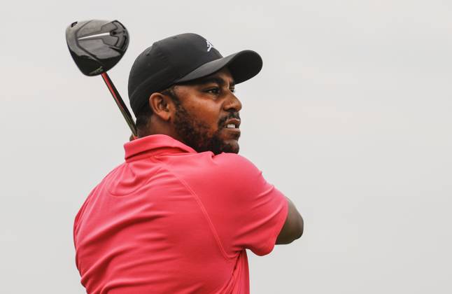Harold Varner III of the US hits his tee shot on the sixteenth hole during the first round of the 2023 LIV Golf League tournament at Rich Harvest Farms in Sugar Grove, Illinois, on Friday September 22, 2023. Tournament play runs from September 22nd through the 24th.  SGI20230922817 TANNENxMAURY