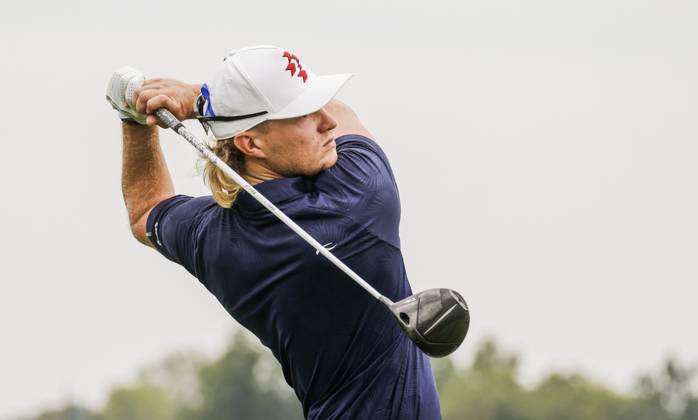 Jediah Morgan of Australia hits his tee shot on the sixteenth hole during the first round of the 2023 LIV Golf League tournament at Rich Harvest Farms in Sugar Grove, Illinois, on Friday September 22, 2023. Tournament play runs from September 22nd through the 24th.  SGI20230922826 TANNENxMAURY