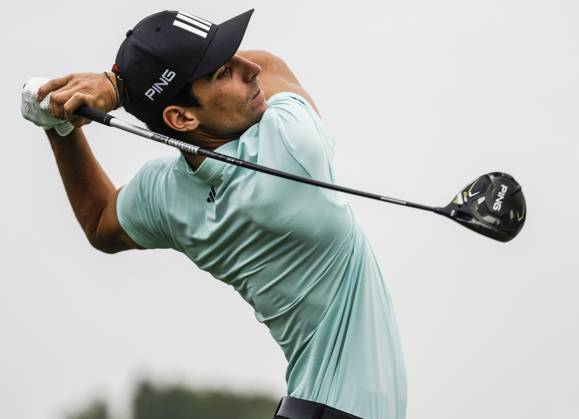 Joaquin Niemann of Chile hits his tee shot on the sixteenth hole during the first round of the 2023 LIV Golf League tournament at Rich Harvest Farms in Sugar Grove, Illinois, on Friday September 22, 2023. Tournament play runs from September 22nd through the 24th.  SGI20230922842 TANNENxMAURY