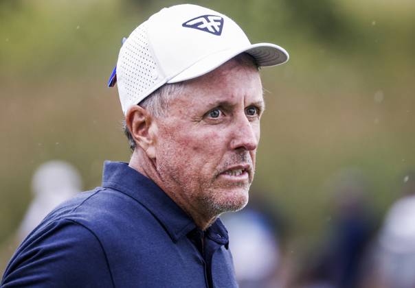 Phil Mickelson of the US walks on the fifteenth green during the first round of the 2023 LIV Golf League tournament at Rich Harvest Farms in Sugar Grove, Illinois, on Friday September 22, 2023. Tournament play runs from September 22nd through the 24th.  SGI20230922846 TANNENxMAURY