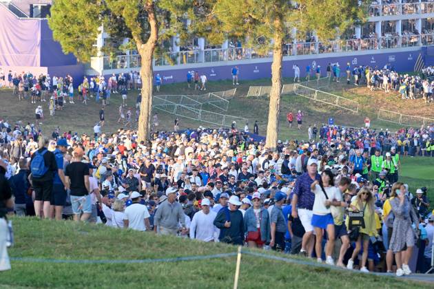 Golf match - Ryder Cup 2023 Supporters during the Ryder Cup 2023 at Marco Simone Golf & Country Club on September 29, 2023 in Rome Italy. Rome Italy  Copyright: xIPAxSport ABACAx BRIPASport20230929_366 IPAxSport ABACAx BRIPASport20230929_366