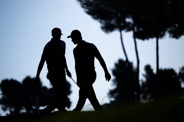 230929 Silhuetts of Ludvig Aberg and Viktor Hovland of Team Europe in a foursome match during day one of the Ryder Cup on September 29, 2023 in Rome Photo Mathias Bergeld BILDBYRAN kod MB MB0736 golf ryder cup day 1 bbeng round 1 genre siluett silhuett  Copyright: MATHIASxBERGELD BB230929MB072