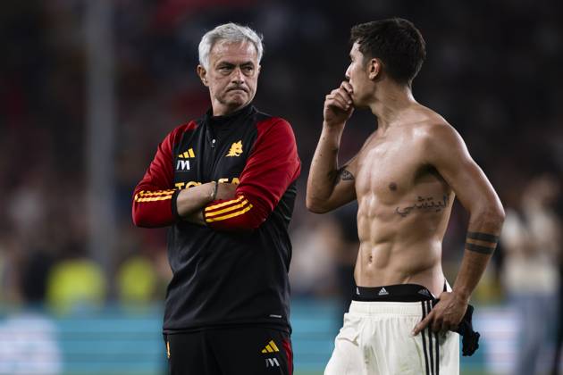 Genoa CFC v AS Roma - Serie A Jose Mourinho, head coach of AS Roma, and Paulo Dybala of AS Roma look dejected at the end of the Serie A football match between Genoa CFC and AS Roma. Genoa Italy Copyright: xNicolòxCampox